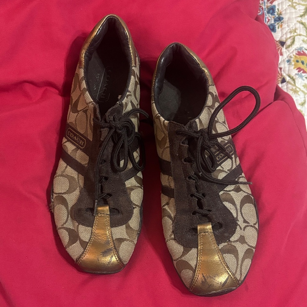 Coach Women's Tan and Gold Patterned Sneakers